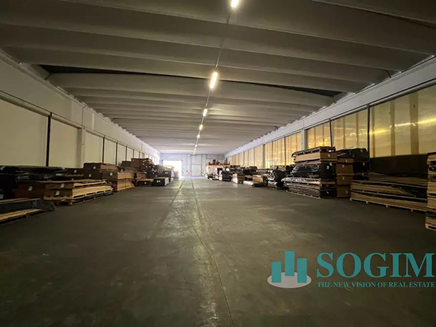 Immagine 30 di Capannone industriale in affitto  in via Cantù a Cucciago