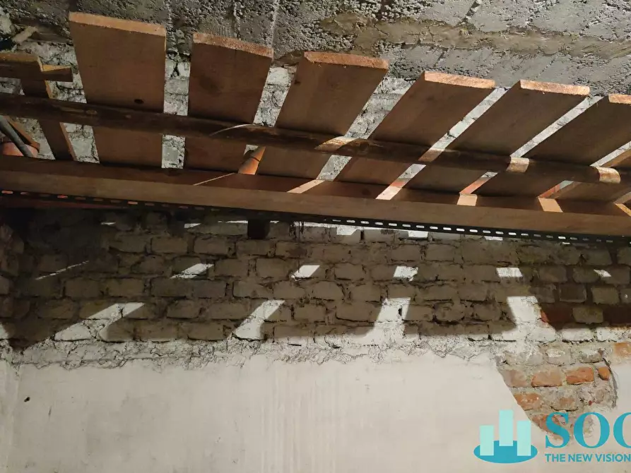 Immagine 13 di Magazzino in vendita  in Viale Francesco Crispi a Milano