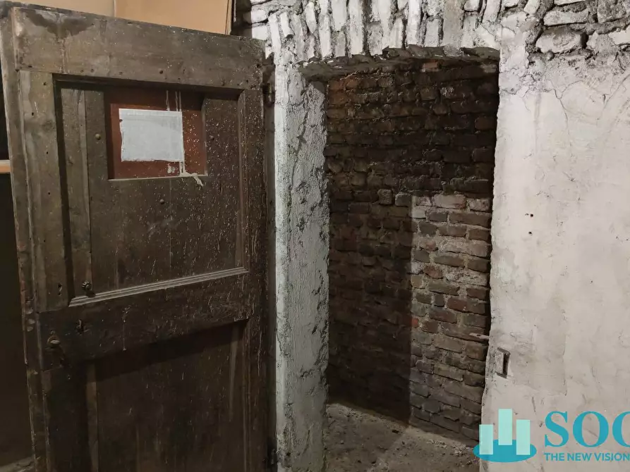 Immagine 22 di Magazzino in vendita  in Viale Francesco Crispi a Milano