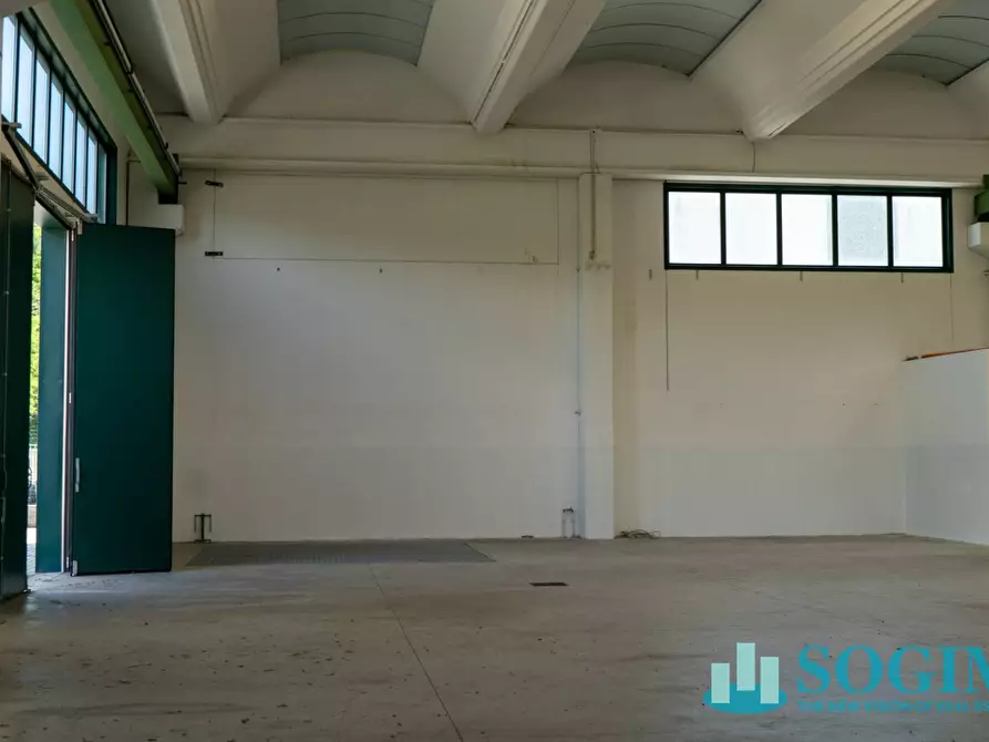 Immagine 15 di Capannone industriale in vendita  in Via Strada Rossa a Solbiate Con Cagno