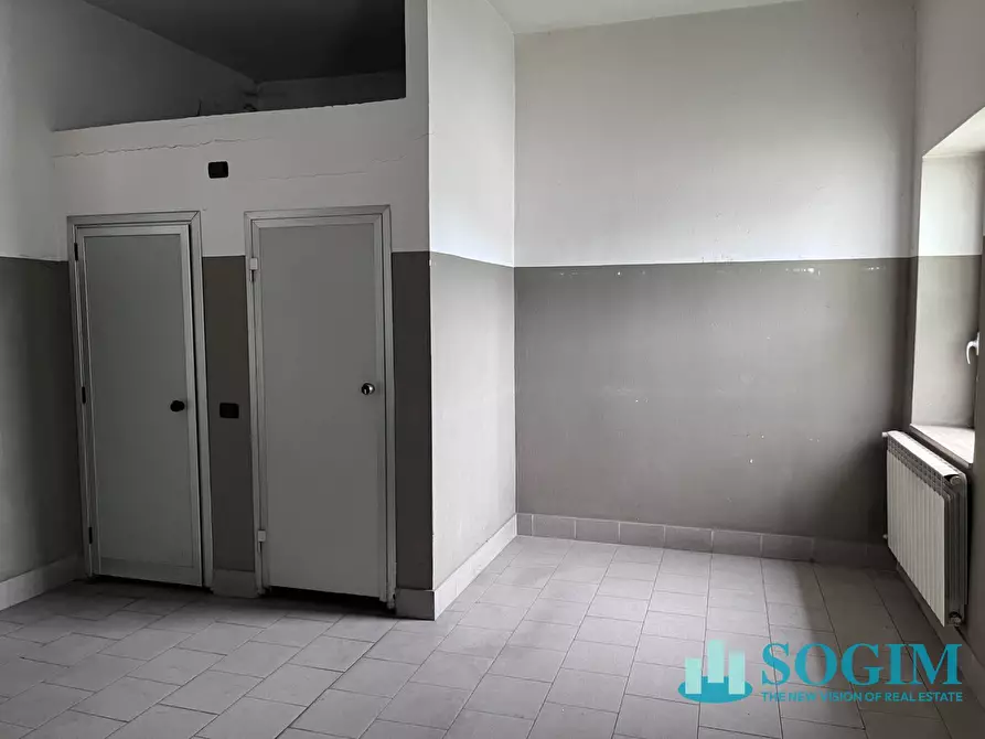 Immagine 23 di Capannone industriale in affitto  in via Dante a Abbiategrasso