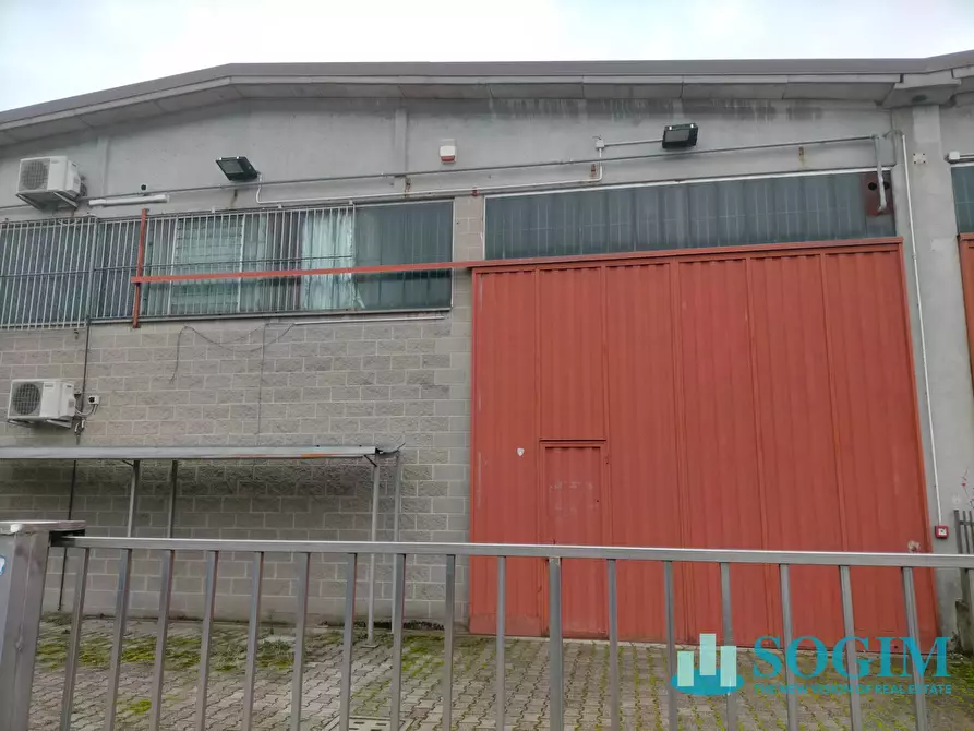 Immagine 4 di Capannone industriale in vendita  in Via Abruzzi a Locate Di Triulzi