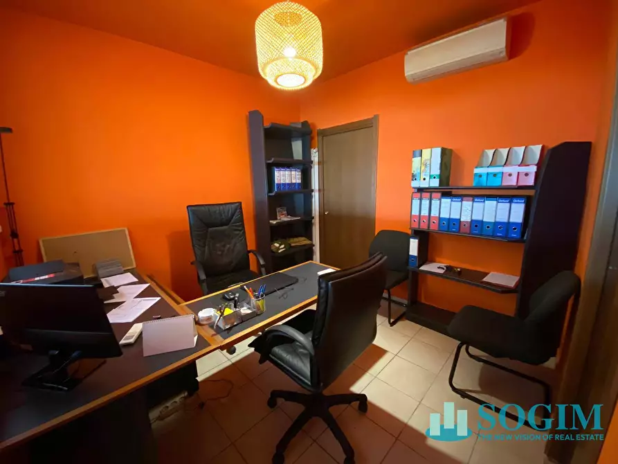 Immagine 15 di Capannone industriale in vendita  in Via Abruzzi a Locate Di Triulzi