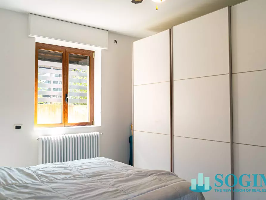 Immagine 10 di Appartamento in vendita  in Via Adamello a Figino Serenza