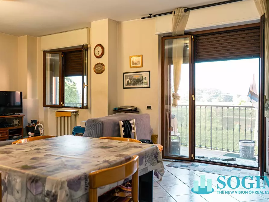 Immagine 2 di Appartamento in vendita  in Via Adamello a Figino Serenza