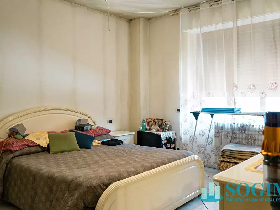 Immagine 15 di Appartamento in vendita  in Via Adamello a Figino Serenza