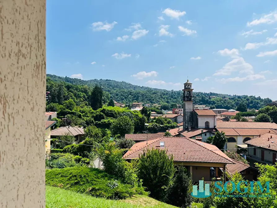 Immagine 30 di Villa in vendita  in via al Ronco a Como