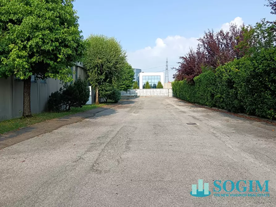 Immagine 7 di Capannone industriale in affitto  in via alla Porada a Seregno