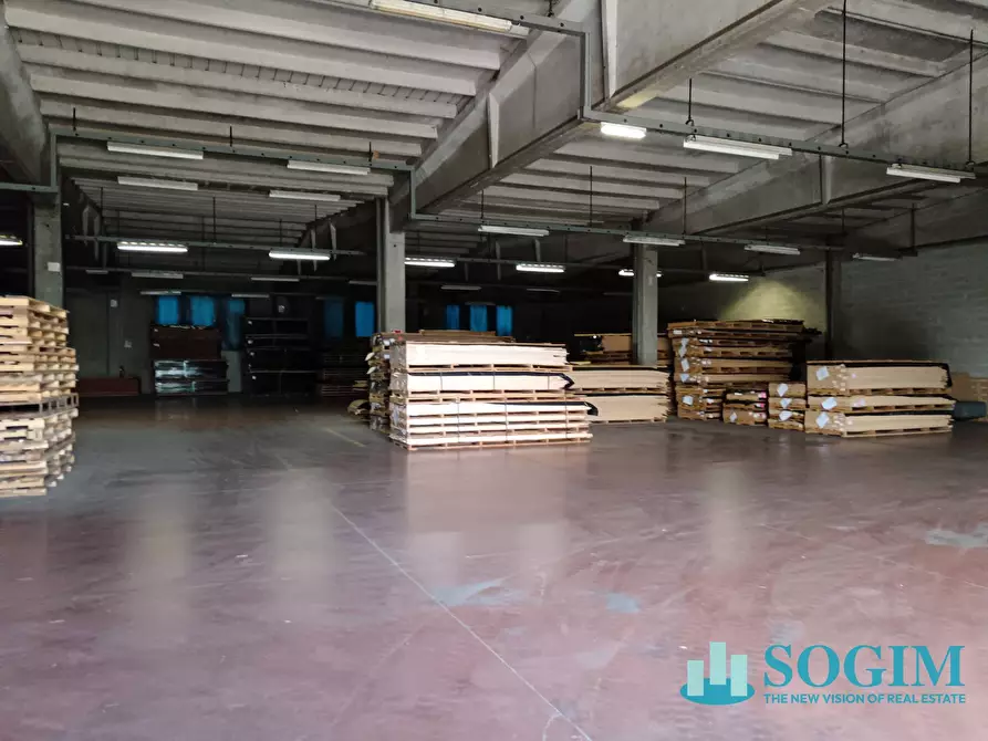 Immagine 5 di Capannone industriale in affitto  in via alla Porada a Seregno