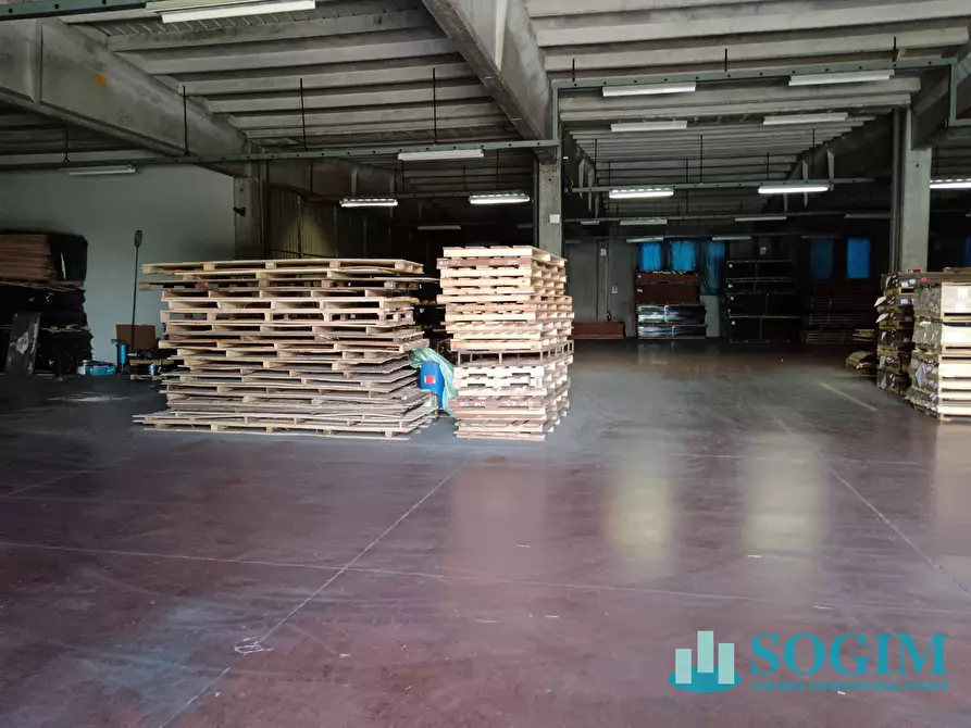 Immagine 9 di Capannone industriale in affitto  in via alla Porada a Seregno