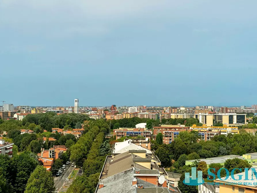Immagine 10 di Appartamento in vendita  in Via Grandi a Sesto San Giovanni