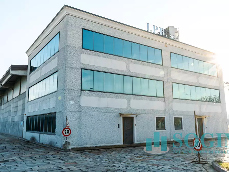 Immagine 5 di Capannone industriale in affitto  in via martin luther king a Milano