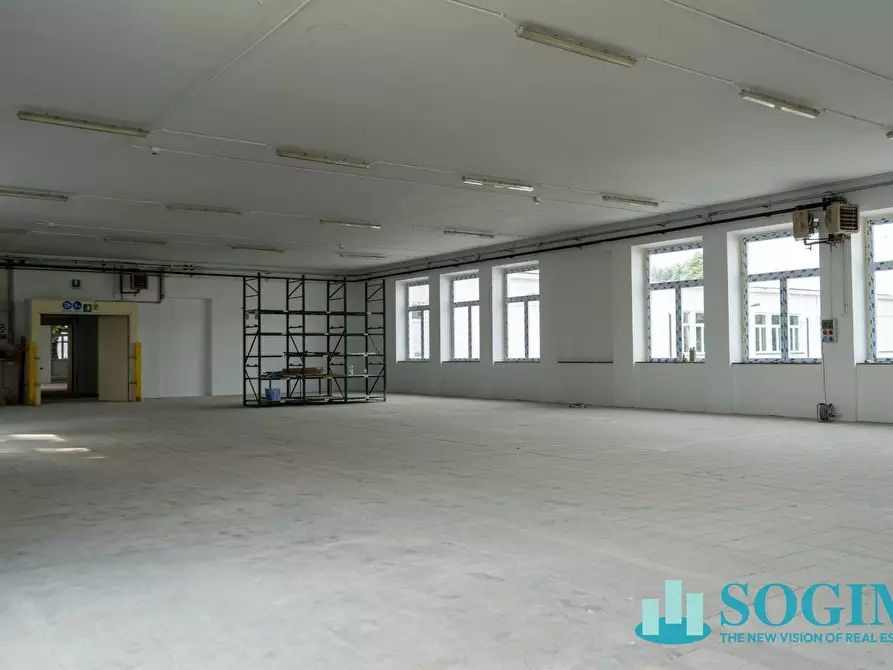 Immagine 26 di Capannone industriale in affitto  in Via Della LIbertà a Bellinzago Novarese