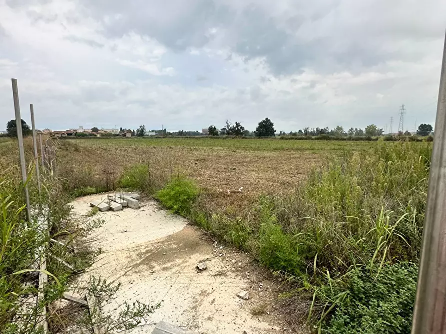 Immagine 14 di Terreno industriale in vendita  in via Saba a Abbiategrasso