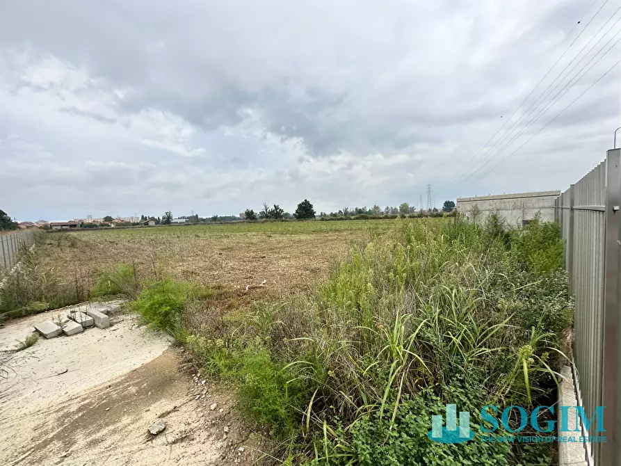 Immagine 16 di Terreno industriale in vendita  in via Saba a Abbiategrasso