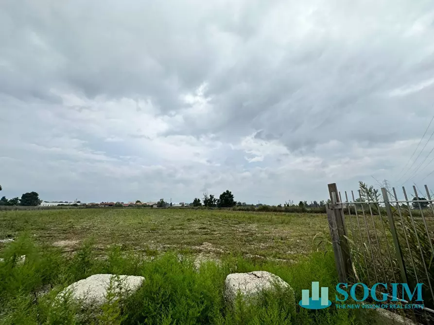 Immagine 18 di Terreno industriale in vendita  in via Saba a Abbiategrasso