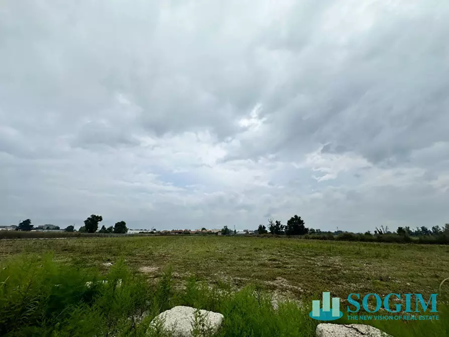 Immagine 19 di Terreno industriale in vendita  in via Saba a Abbiategrasso