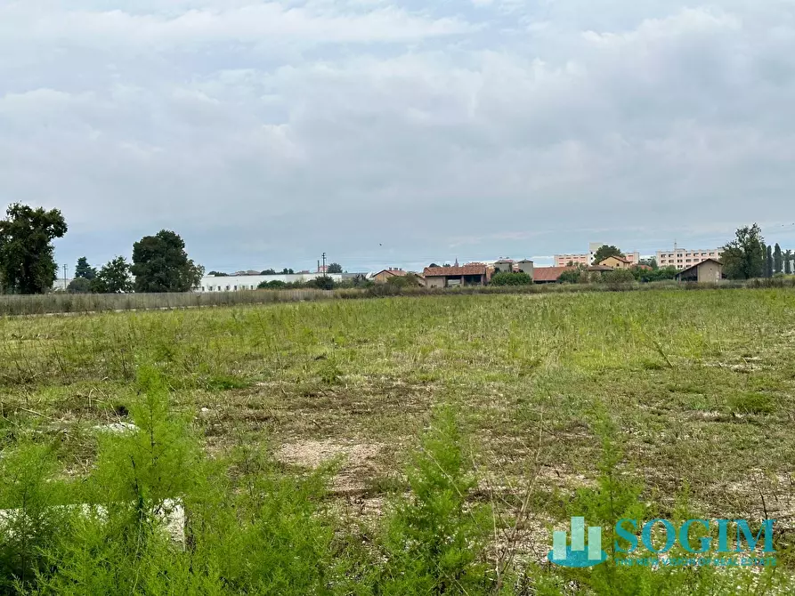 Immagine 22 di Terreno industriale in vendita  in via Saba a Abbiategrasso