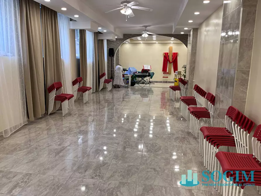 Immagine 9 di Laboratorio in vendita  in via Rismondo a Milano