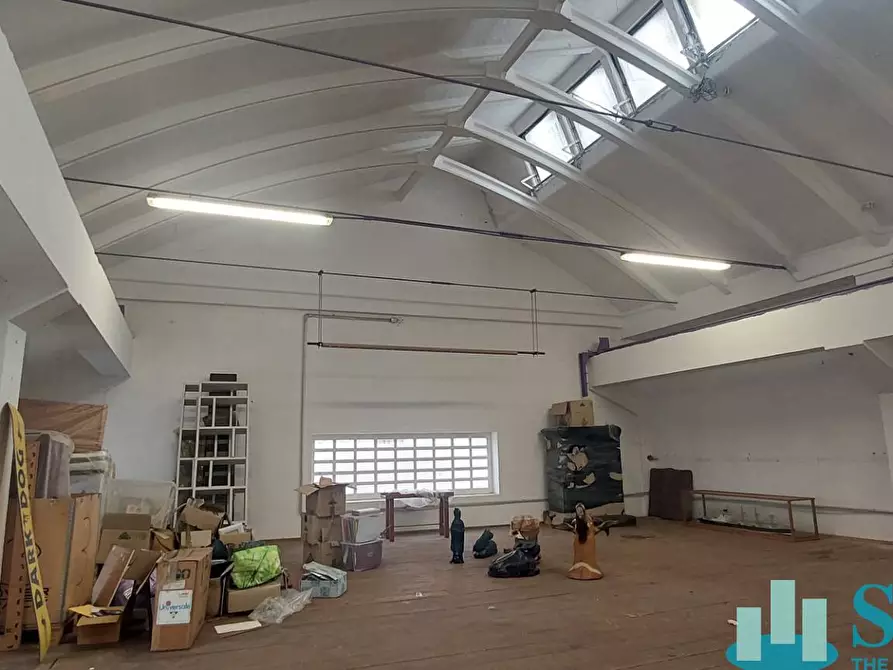 Immagine 22 di Magazzino in vendita  a Milano