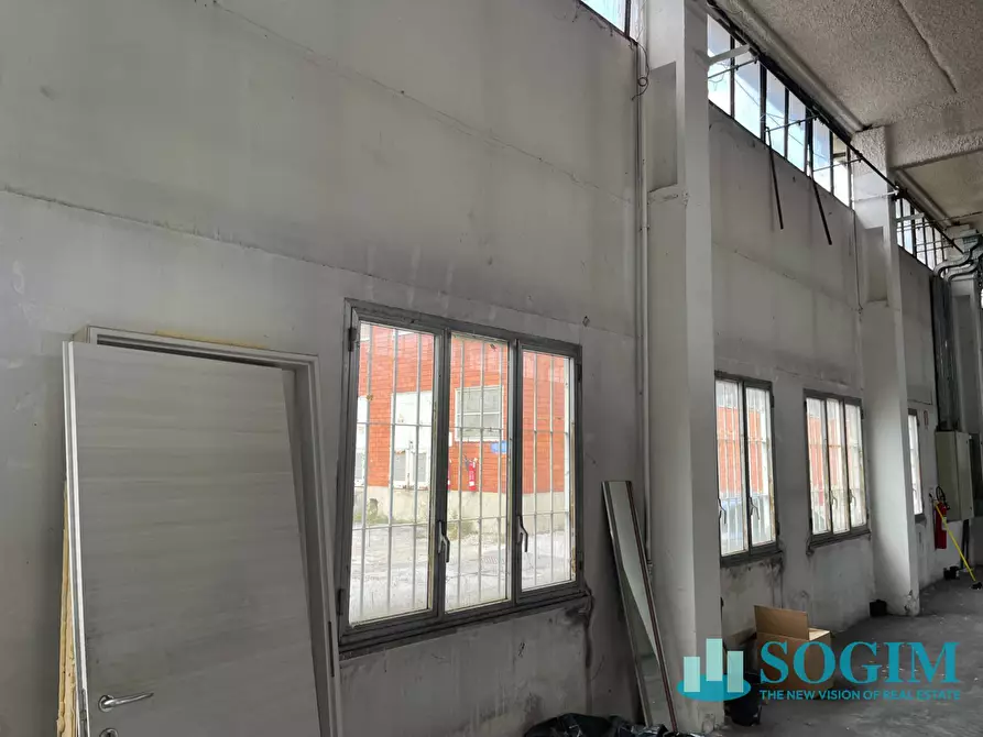 Immagine 10 di Capannone industriale in vendita  a Brugherio