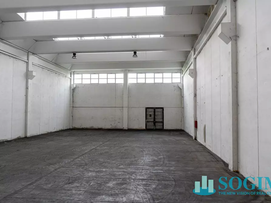 Immagine 20 di Capannone industriale in vendita  in via Erba a Melzo