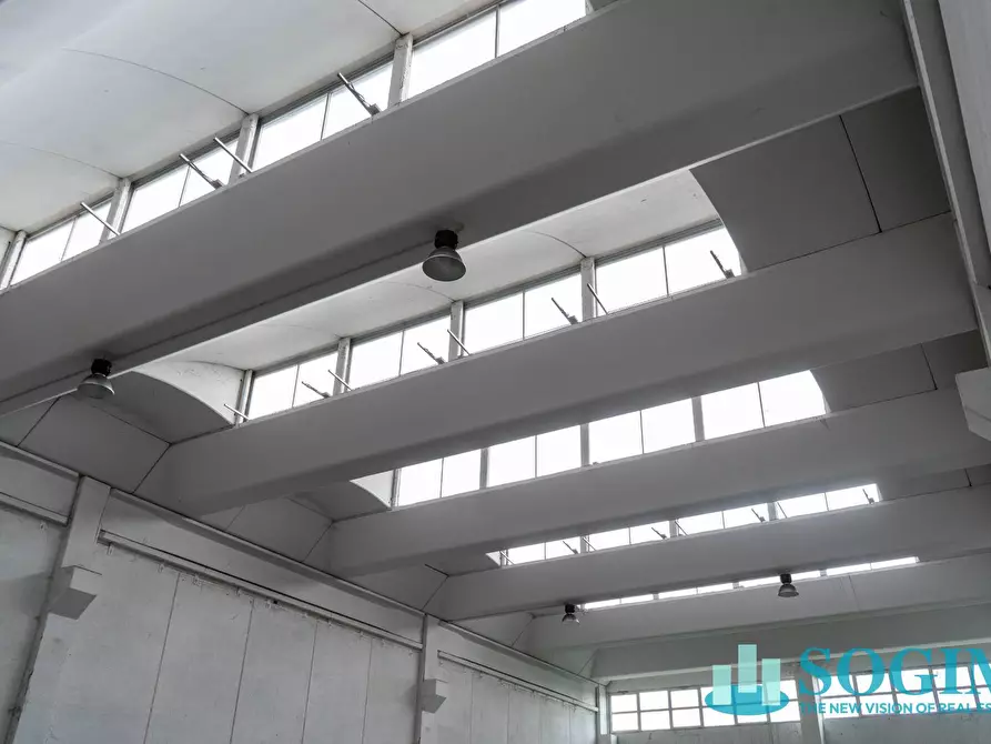 Immagine 7 di Capannone industriale in vendita  in via Erba a Melzo