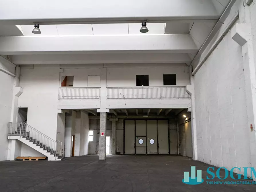 Immagine 12 di Capannone industriale in vendita  in via Erba a Melzo