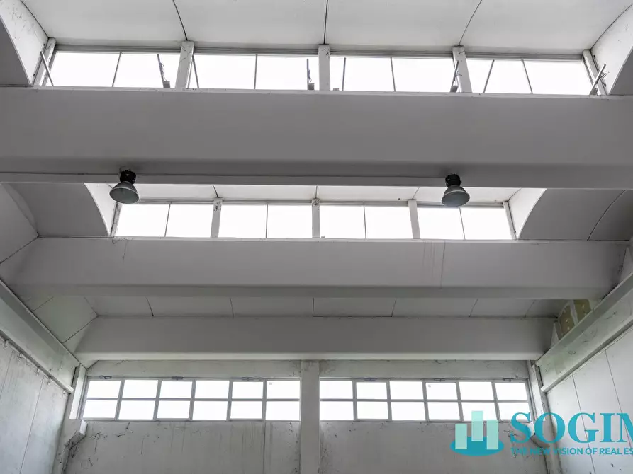 Immagine 13 di Capannone industriale in vendita  in via Erba a Melzo