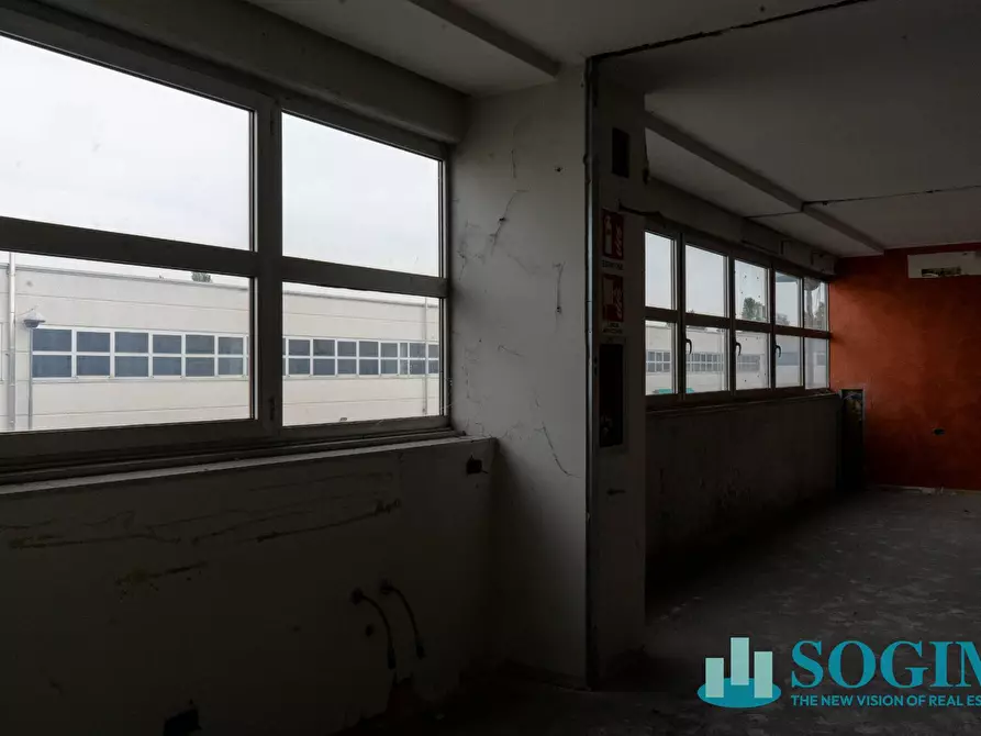 Immagine 26 di Capannone industriale in vendita  in via Erba a Melzo