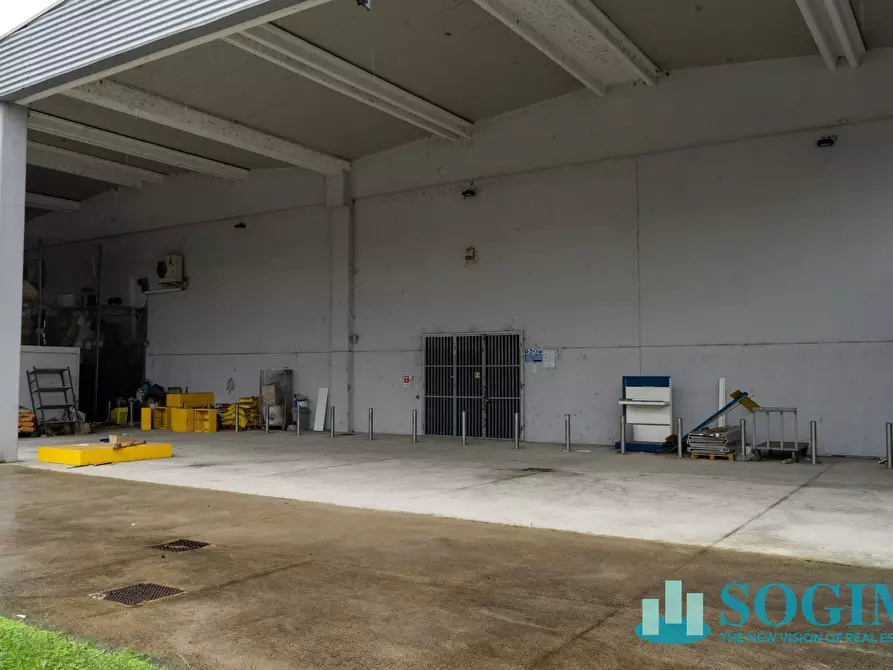 Immagine 22 di Locale commerciale in affitto  in Via po a San Giuliano Milanese