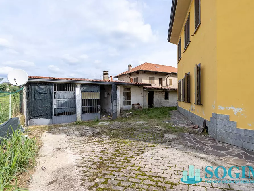 Immagine 22 di Villa in vendita  in Via Fismes a Triuggio