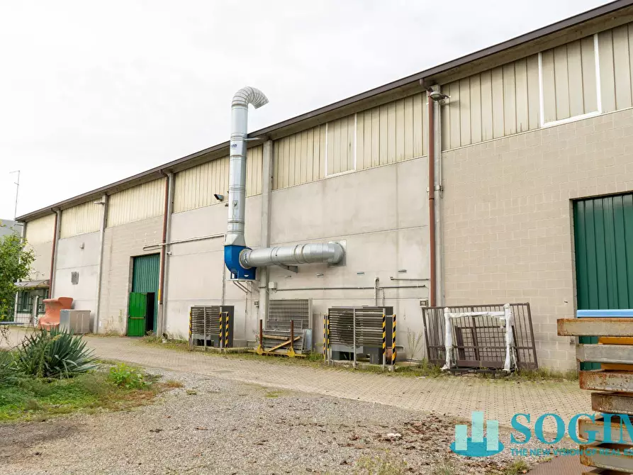 Immagine 25 di Capannone industriale in vendita  in Via dell'artigianato a Turate