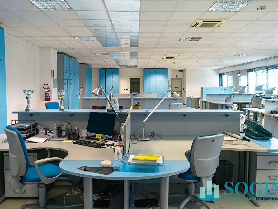 Immagine 16 di Capannone industriale in affitto  a Opera