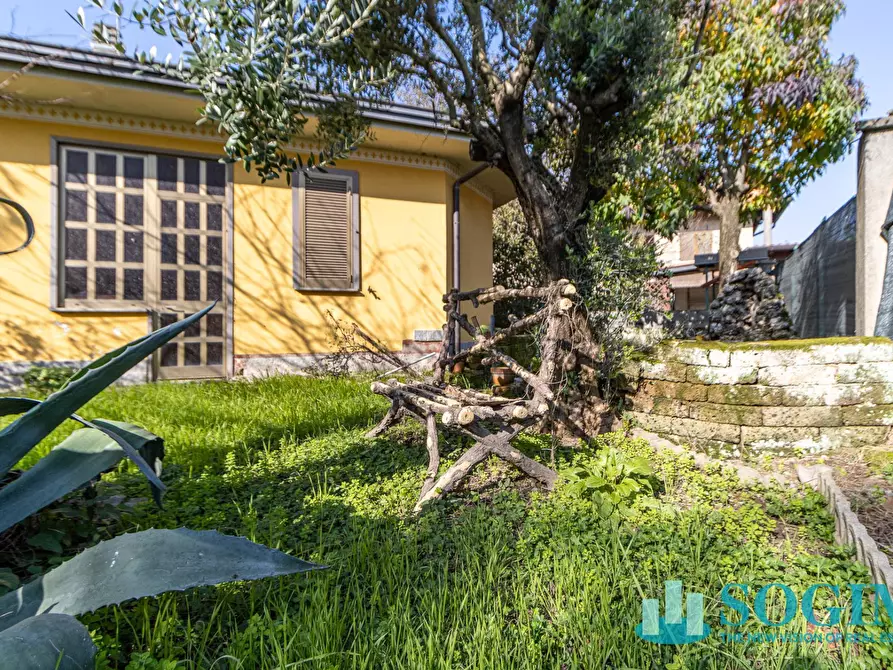 Immagine 24 di Villa in vendita  in Via Fismes a Triuggio