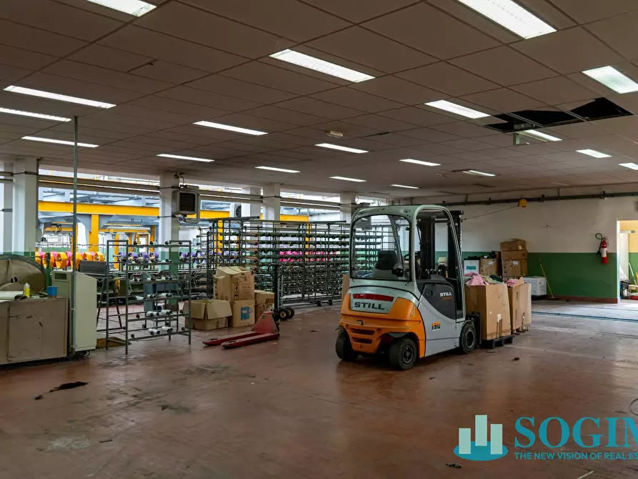 Immagine 23 di Capannone industriale in vendita  in Via Risorgimento a Cadorago