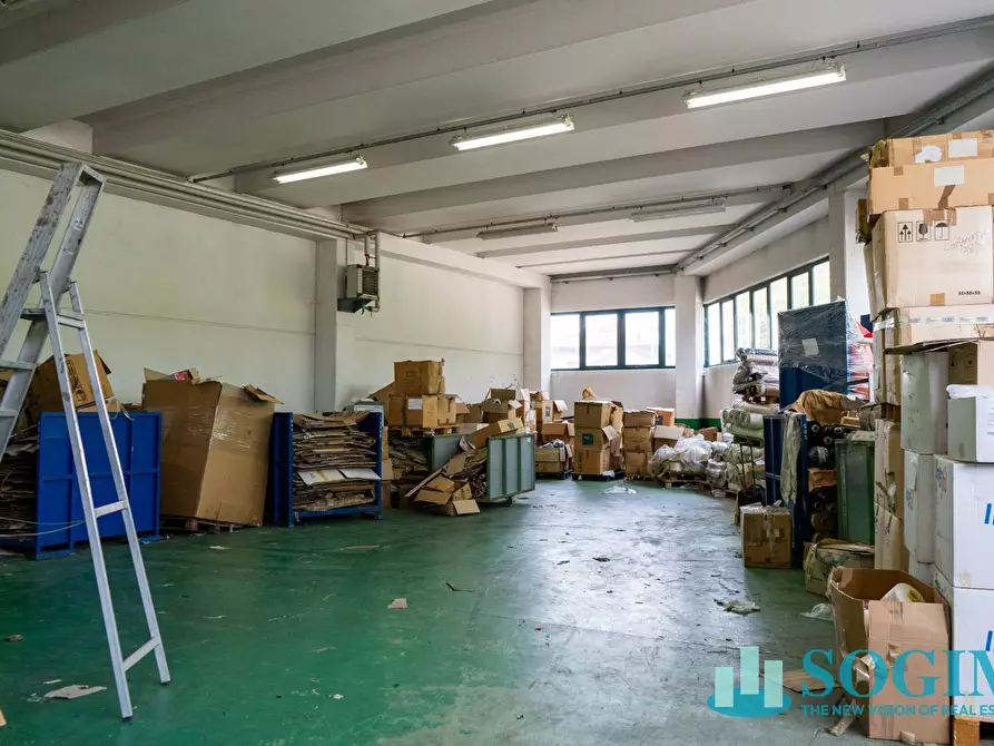 Immagine 25 di Capannone industriale in vendita  in Via Risorgimento a Cadorago