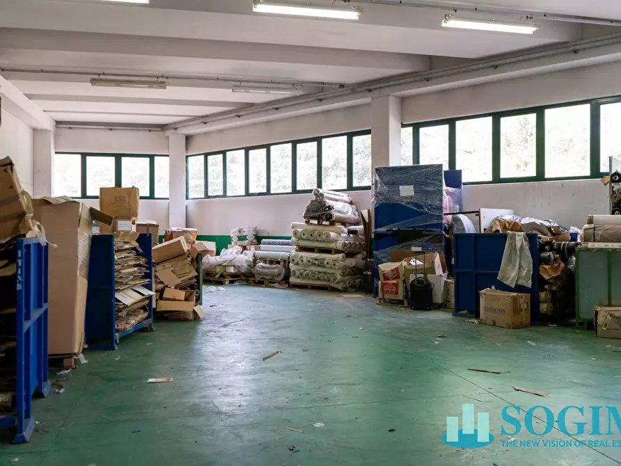 Immagine 28 di Capannone industriale in vendita  in Via Risorgimento a Cadorago