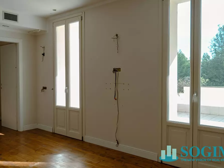 Immagine 26 di Locale commerciale in vendita  in Corso Garibaldi a Seveso