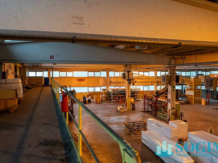 Immagine 18 di Capannone industriale in vendita  in Via Bergamo a Pioltello