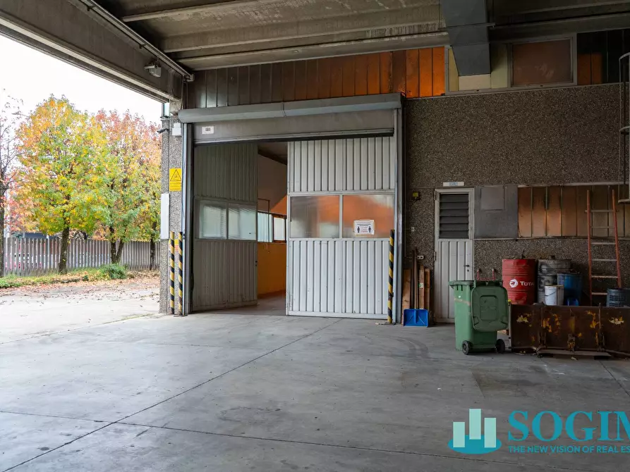 Immagine 30 di Capannone industriale in vendita  in Via Bergamo a Pioltello