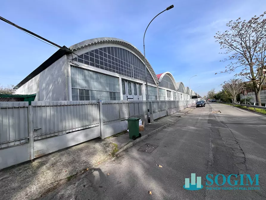 Immagine 7 di Capannone industriale in vendita  a Trezzano Sul Naviglio