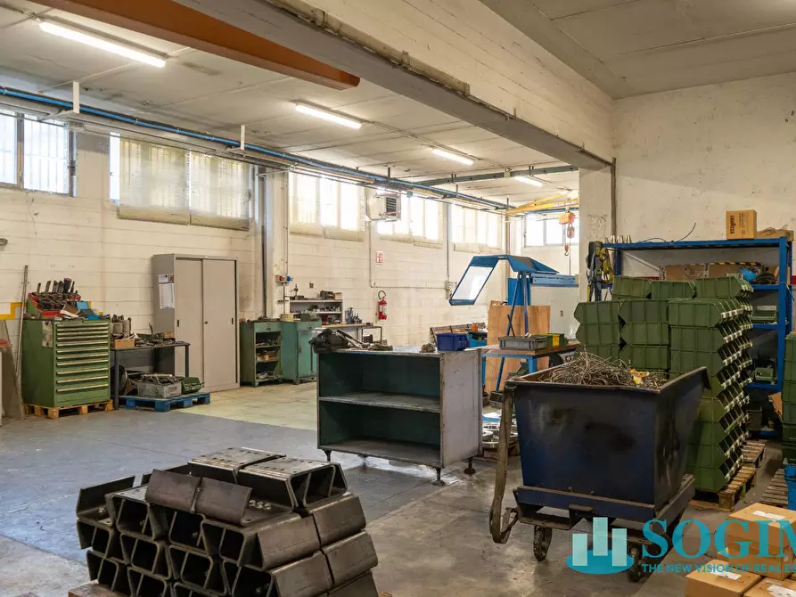 Immagine 21 di Capannone industriale in vendita  in via Galvani a Nova Milanese