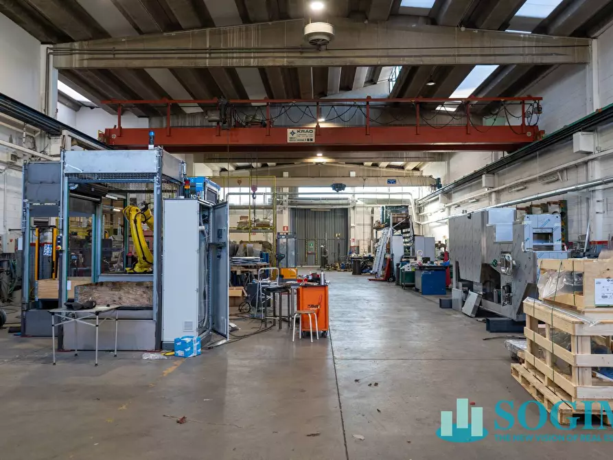 Immagine 2 di Capannone industriale in vendita  in via Galvani a Nova Milanese