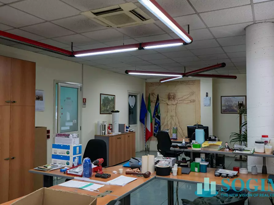 Immagine 19 di Capannone industriale in vendita  in Via Falcone a Mozzate