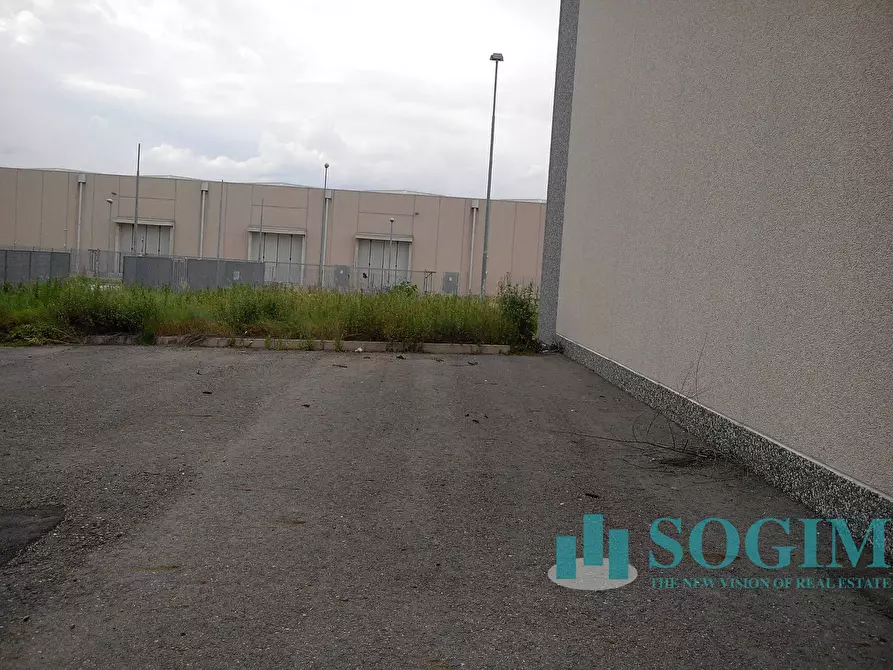 Immagine 7 di Capannone industriale in vendita  a Abbiategrasso