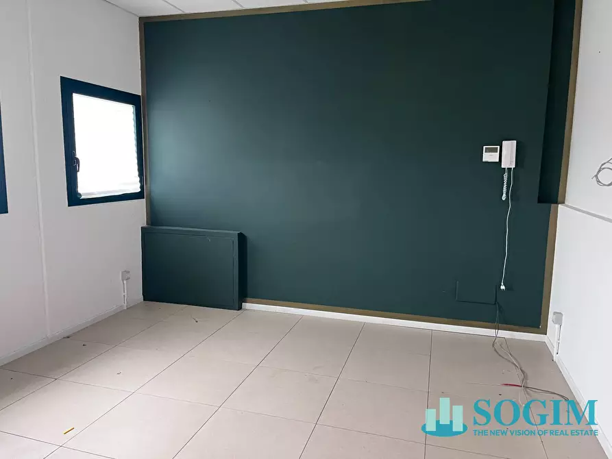 Immagine 16 di Capannone industriale in vendita  a Abbiategrasso