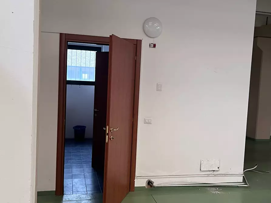 Immagine 19 di Capannone industriale in vendita  a Abbiategrasso