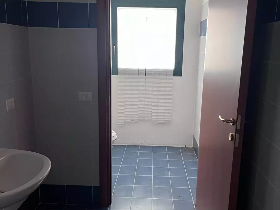 Immagine 21 di Capannone industriale in vendita  a Abbiategrasso