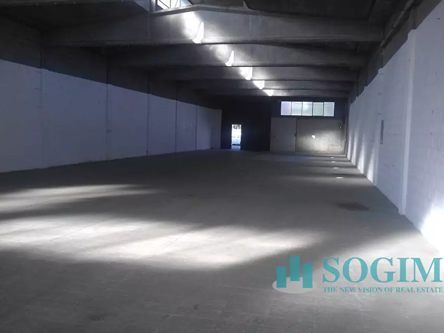 Immagine 9 di Capannone industriale in affitto  a Settimo Milanese